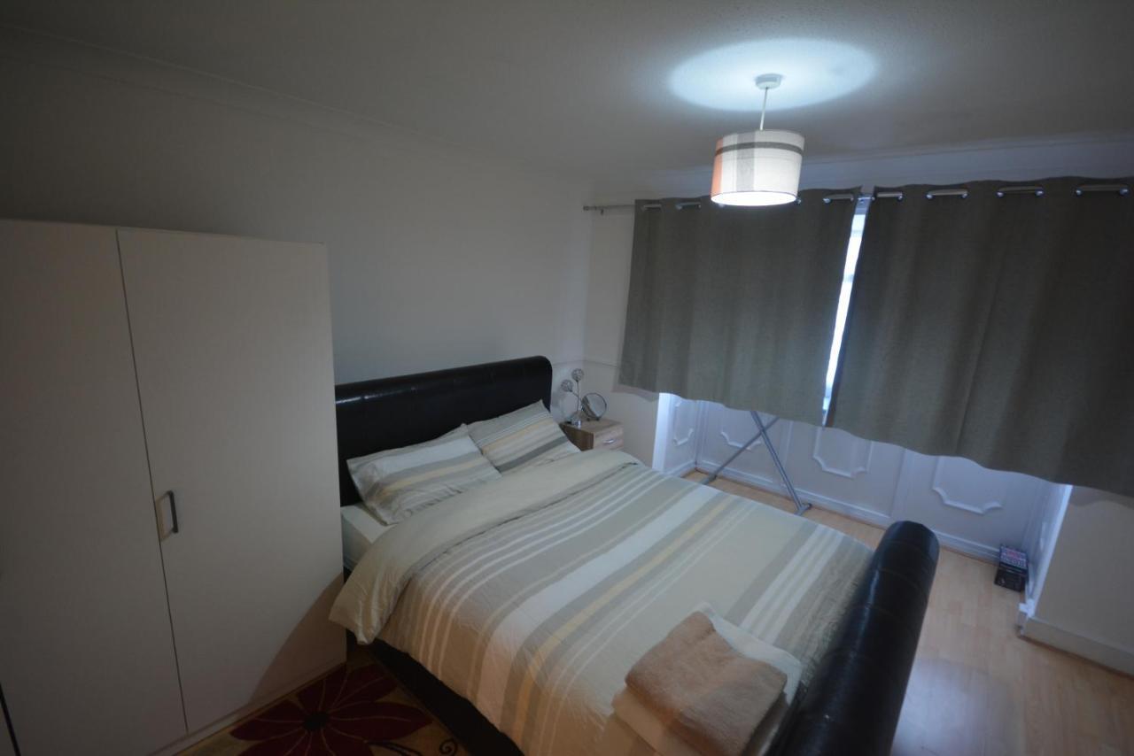 Five Bedroom Townhouse Near Excel Exhibition Centre London Bagian luar foto