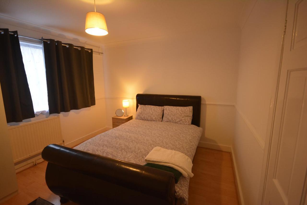 Five Bedroom Townhouse Near Excel Exhibition Centre London Bagian luar foto