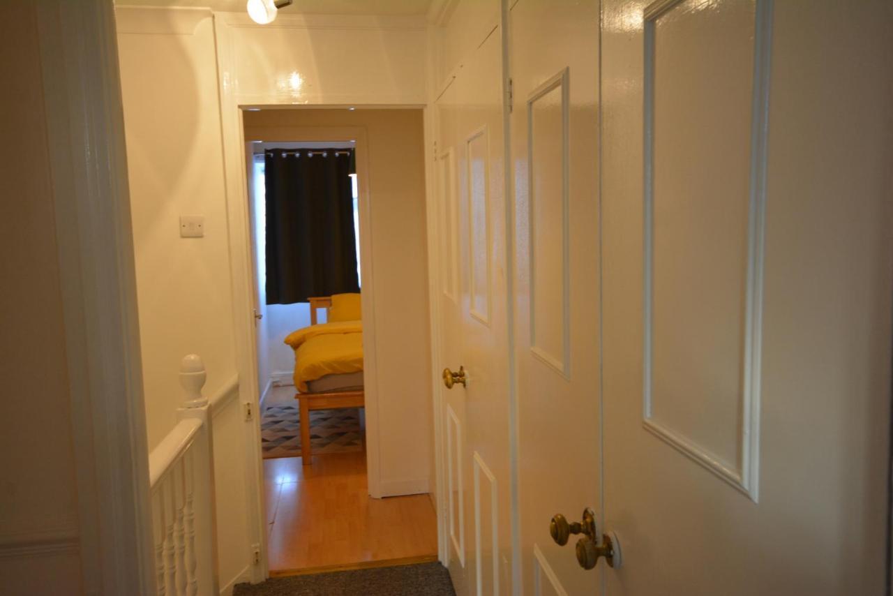 Five Bedroom Townhouse Near Excel Exhibition Centre London Bagian luar foto